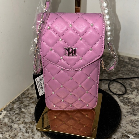 Badgley Mischka Handbags - BADGLEY MISCHKA | Pink Quilted Crossbody Bag with card holder | NWT